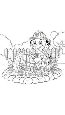 Marshall van Paw Patrol geeft lachend bloemen water in een bloembed met tulpen en zonnebloemen, met een houten hek en zon op de achtergrond.