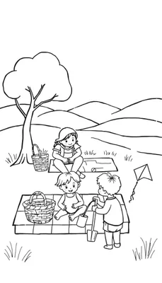 Kleurplaat van drie lachende kinderen op een picknickkleed in het gras met picknickmanden, een boom en een vlieger.