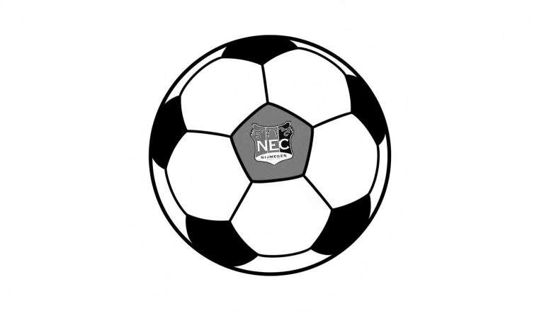 Kleurplaat van een klassieke voetbal met het logo van NEC Nijmegen. Het logo toont de letters 'NEC', daaronder 'NIJMEGEN' en erboven een kroon of embleem.