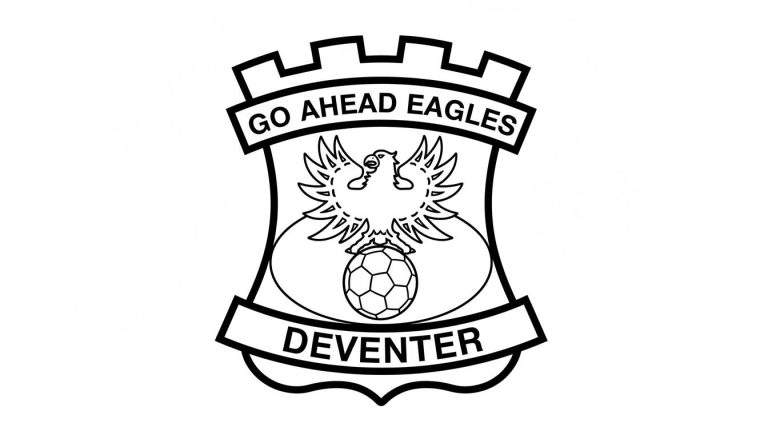 Zwart-wit lijntekening van het Go Ahead Eagles voetbalclublogo: een schild met gekanteelde rand, 'GO AHEAD EAGLES' bovenaan, een adelaar met uitgespreide vleugels op een voetbal in het midden, en 'DEVENTER' onderaan.