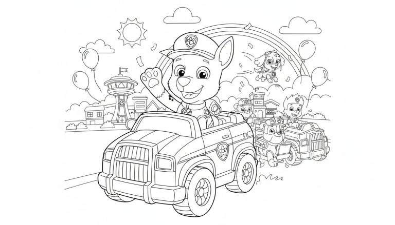 Zwart-wit Paw Patrol kleurplaat van Chase in zijn politie-SUV die zwaait, met Marshall, Ryder, en een vliegende Skye. De achtergrond toont Adventure Bay met de uitkijktoren, zon, wolken, confetti en een regenboog.